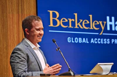 Der Executive Director des Berkeley Haas Global Access Programm, Alex Budak