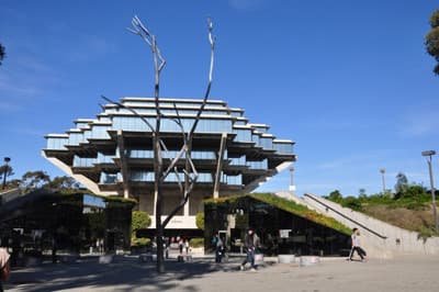 Geisel Library der University of California San Diego (UCSD)