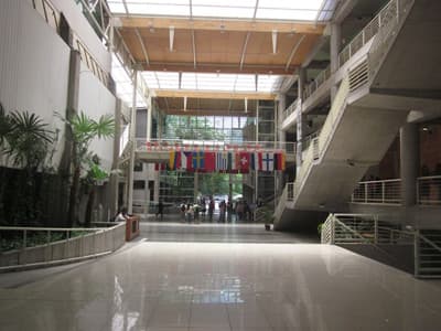 Geräumige Halle der Universidad de Chile 