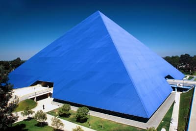 Walter Pyramide der CSU Long Beach