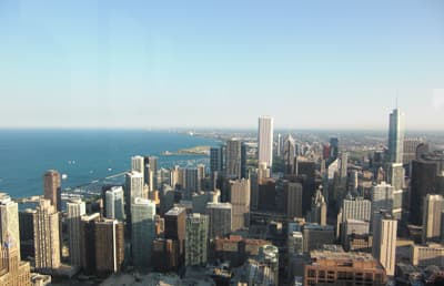 Blick von oben auf die Metropole Chicago