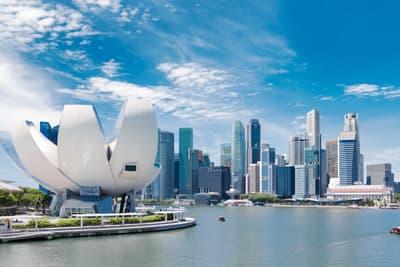 Blick auf die Metropole Singapur