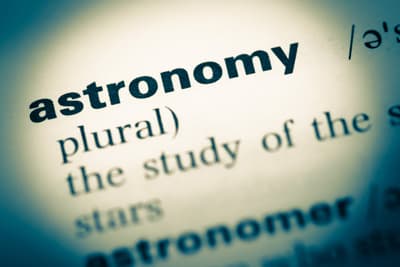 Ein Eintrag zum Thema Astronomie in einem Wörterbuch