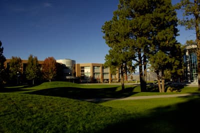 Gebäude der Thompson Rivers University in der Provinz British Columbia (Kanada)